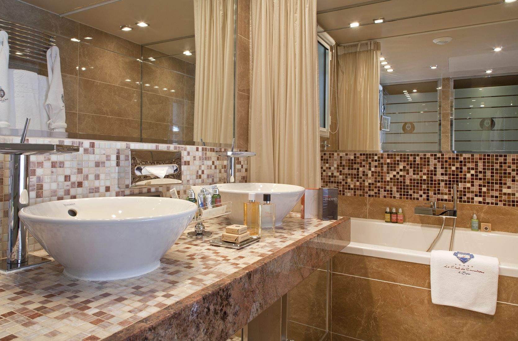 Luxurious bathroom